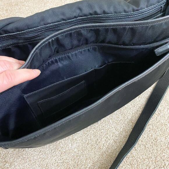 Coach Black Nylon Messenger Bag w Leather Trim Flap Closure Adjustable Straps - Picture 10 of 12